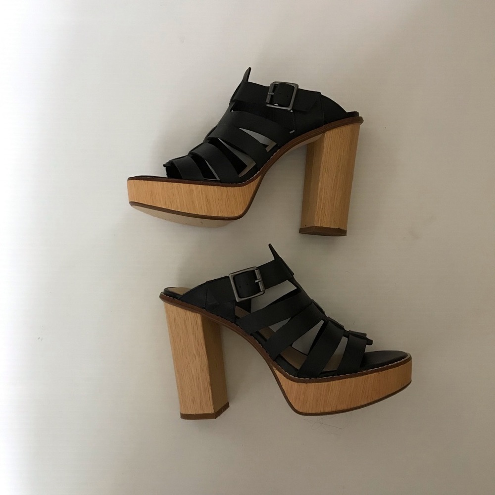 Platform shoes